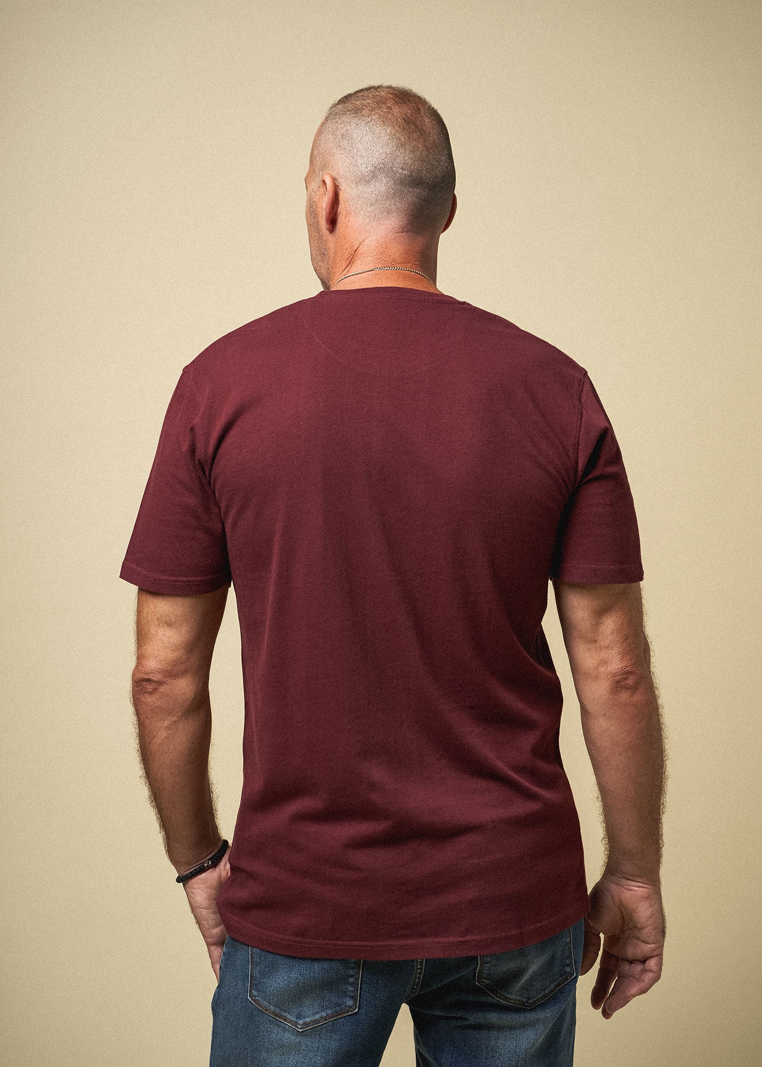 Longjohn-tallmens-garmentdyed-teeshirt-sumacred-back